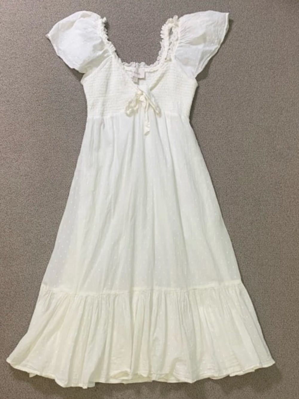 Gorgeous Cleobella Ashlyn Organic Cotton Puff Sleeve Midi Dress with Tie Front - Picture 6 of 15